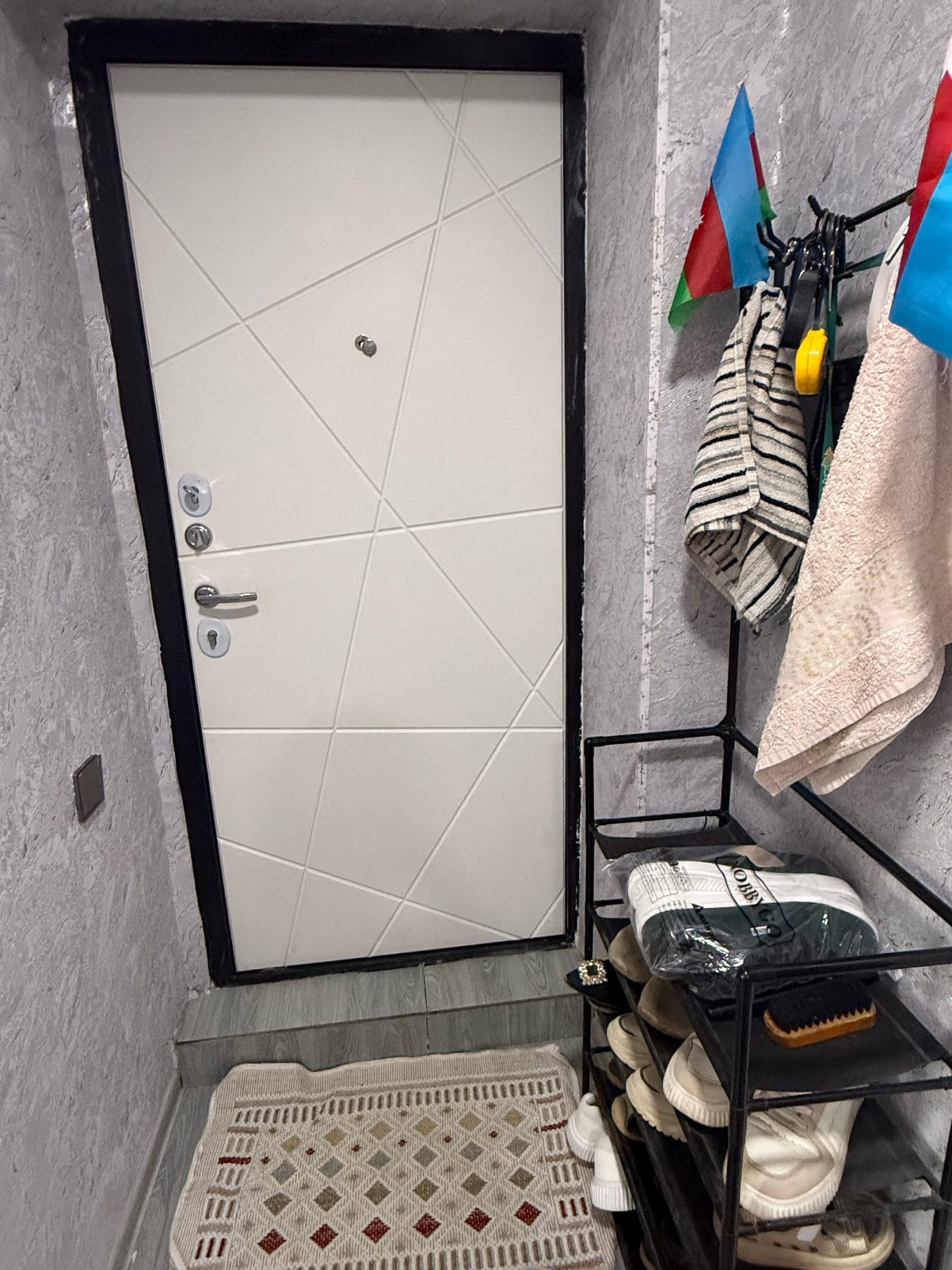 3 otaqlı 75 m² Köhnə tikili Lenkeran Şeher Zerıfe Elıyeva küç Polısın arxası Kirayə verilir