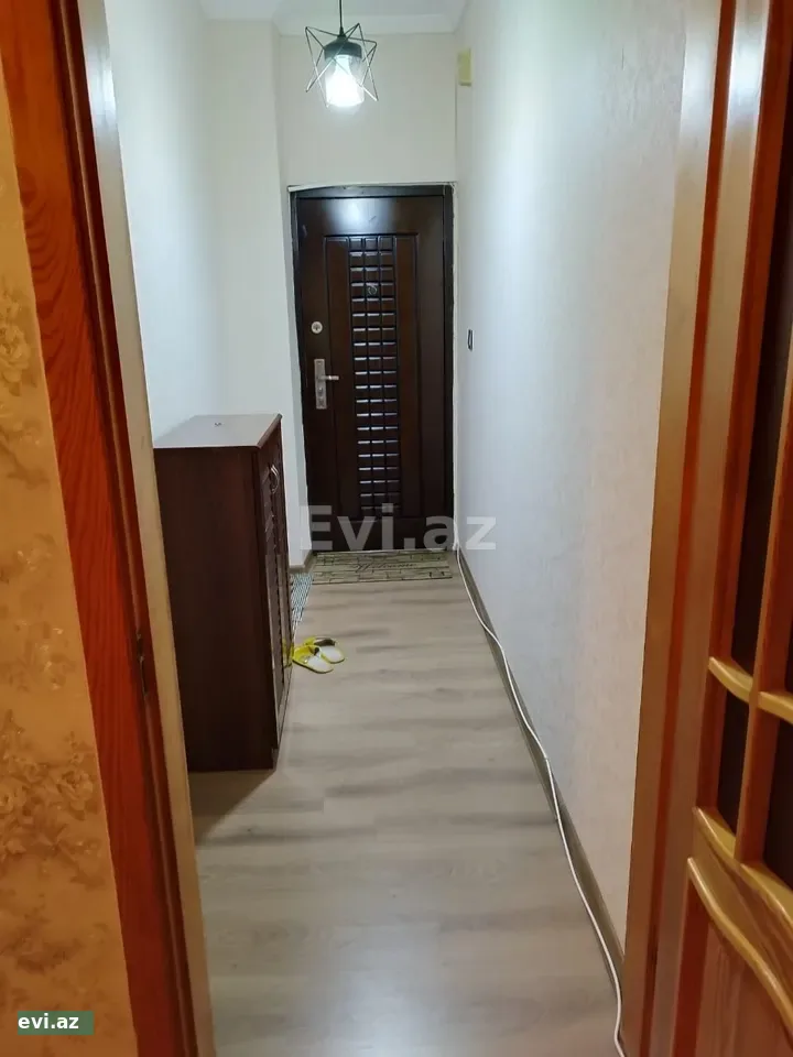 2 otaqlı 40 m² Köhnə tikili Yeni Günəşli D Massivi  Kirayə verilir