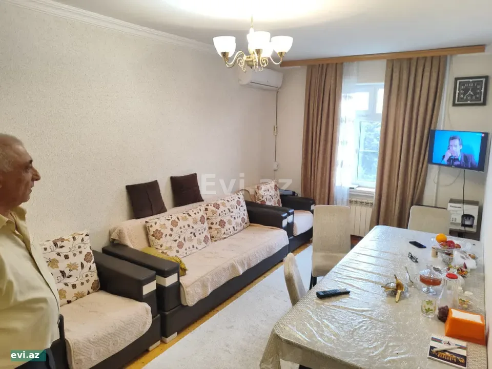 3 otaqlı 60 m² Köhnə tikili Yeni Günəşli AB Massivi  Kirayə verilir