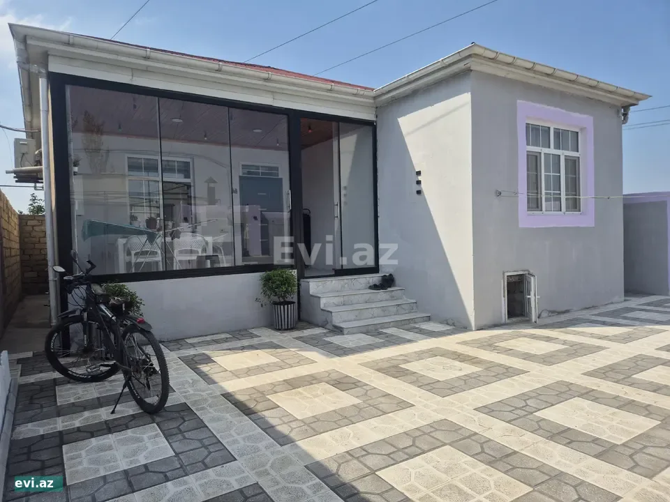 Həyət evi 110 m² Satılır Yeni Ramana q. 2.6 sot