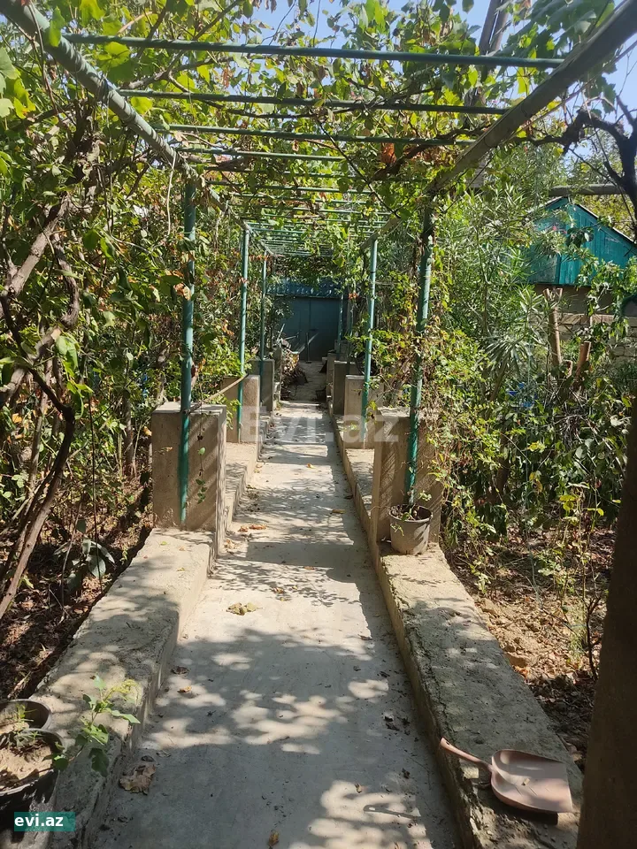 Həyət evi 120 m² Satılır Xocəsən metro yani 4.5 sot