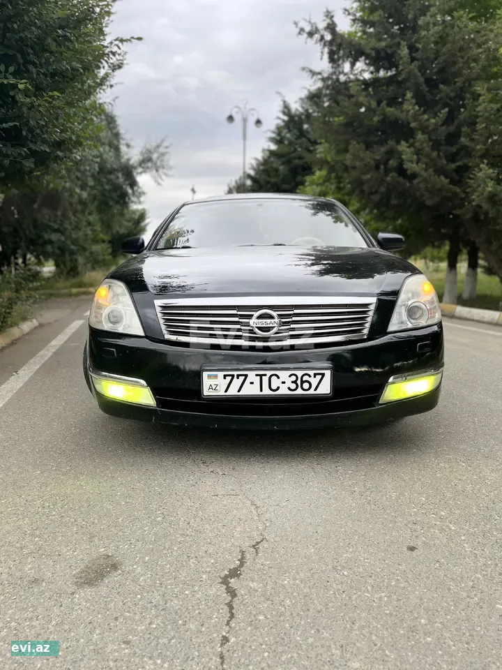 Nissan 2007 il 270845 km