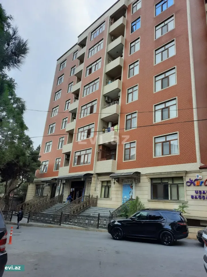3 otaqlı 130 m² Yeni Tikili Satılır 4-cü mikrorayon