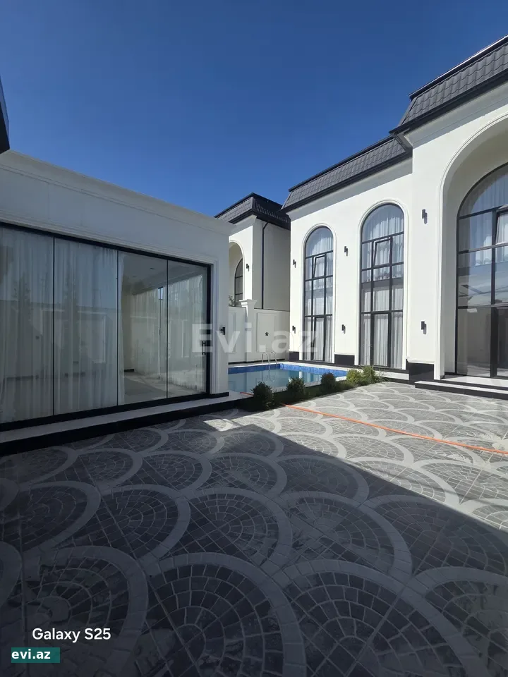 Bağ evi 140 m² Satılır Şüvəlan qəs 3 sot