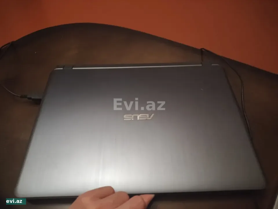 Asus