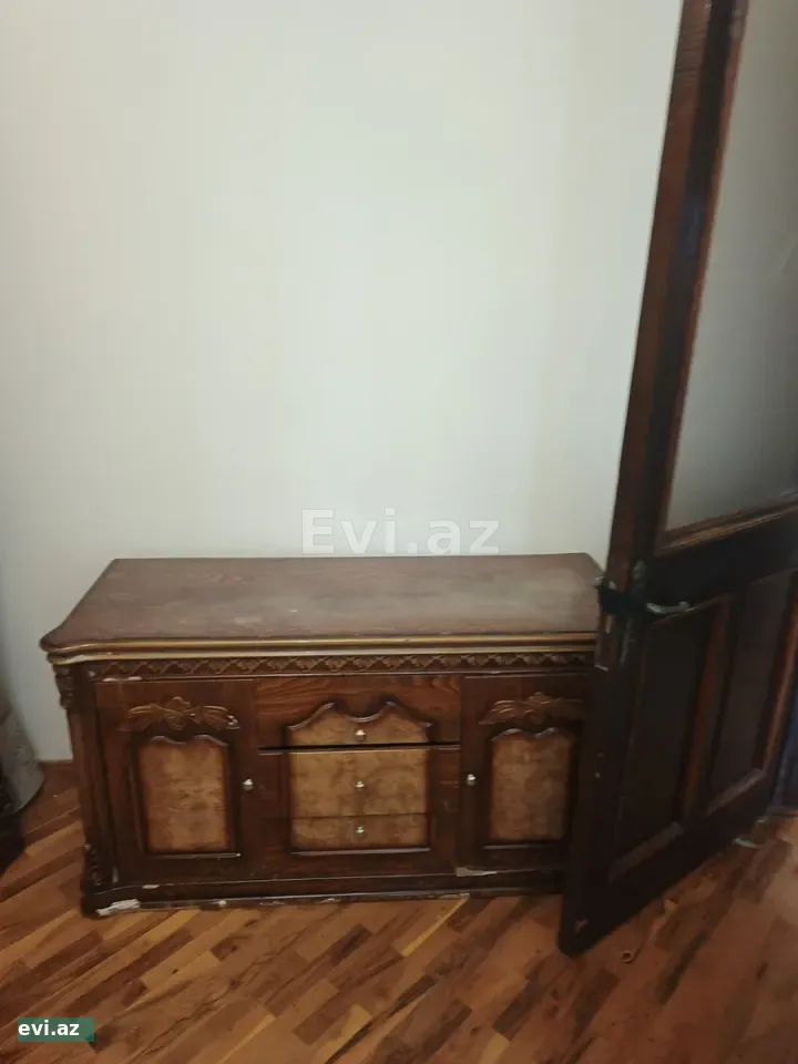 3 otaqlı 50 m² Köhnə tikili Kirayə verilir Binəqədi ray.Rəsulzadə qəs.