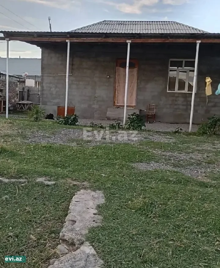 Bağ evi 2500 m² Satılır Samux rayonu, Yenikənd kəndi. Yola və infrastruktura yaxın, rahat və sakit