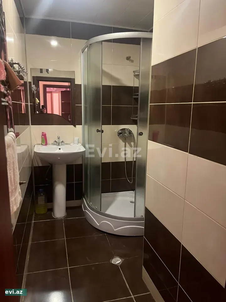 3 otaqlı 82 m² Yeni Tikili Kirayə verilir H.Eliyev prospekti 11