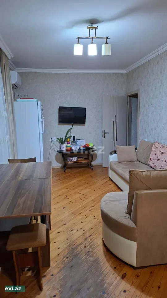 2 otaqlı 40 m² Köhnə tikili Satılır Gəncə prospekti.