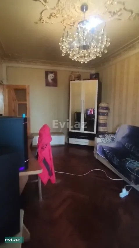 2 otaqlı 65 m² Köhnə tikili Satılır Buzovna