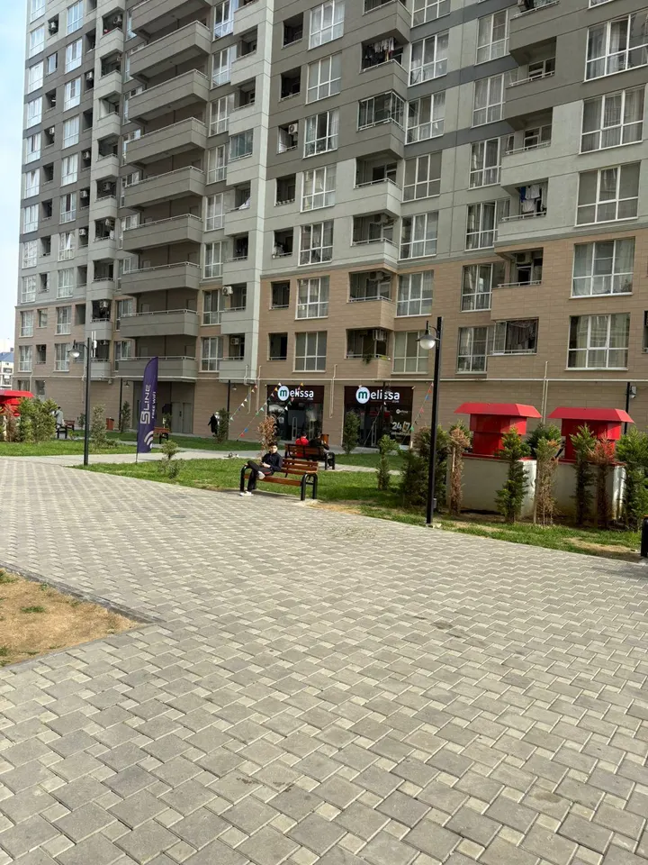 2 otaqlı 51 m² 20yanvar m. Yeni Tikili Kirayə verilir