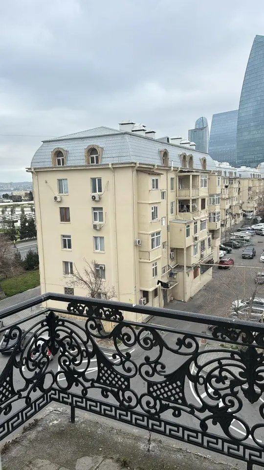 2 otaqlı 55 m² xətai m. Köhnə tikili Kirayə verilir