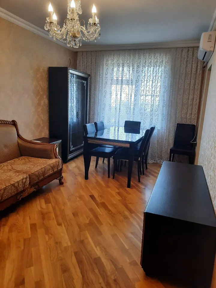 3 otaqlı 70 m² M.Əcəmi Köhnə tikili Kirayə verilir