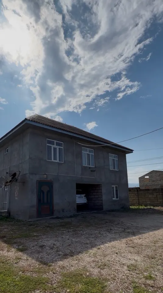 Həyət evi 600 m²