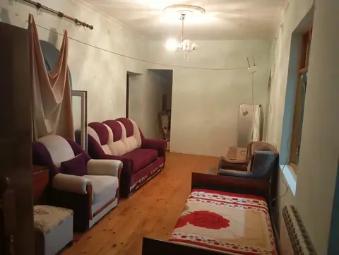 Həyət evi 30 m² Kirayə Verilir H.Eliyev praspekti 77 1 sot