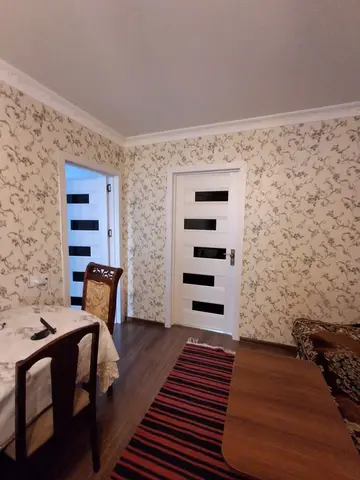 2 otaqlı 70 m² Köhnə tikili Satılır Xırdalan Heydər parkın qarşısı