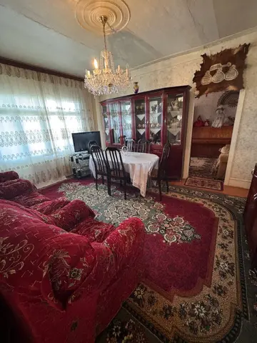 4 otaqlı 120 m² Köhnə tikili Satılır Yeni Gence 6 sayli natatusun yani