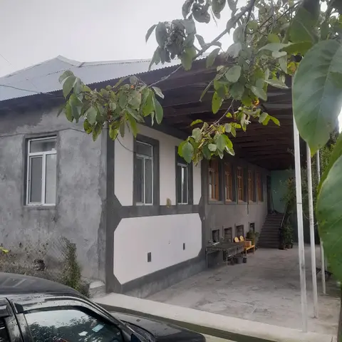 Həyət evi 200 m² Satılır şəki şəhəri 9 sot 1 mərtəbə
