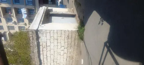 Qaraj Satılır Neftçilər metrosu