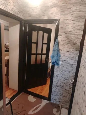 2 otaqlı 50 m² xirdalan dairesi  Köhnə tikili Kirayə verilir