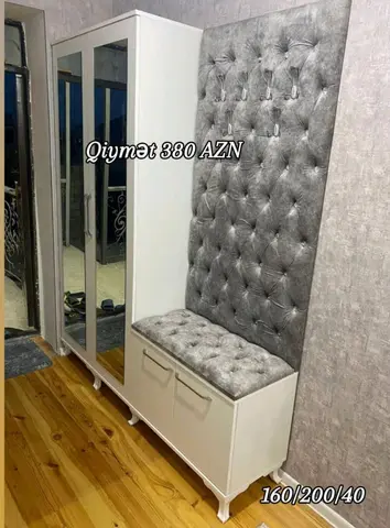 Dəhliz dolabı