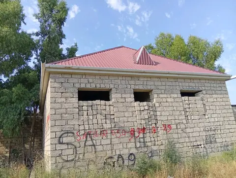 Həyət evi 200 m²