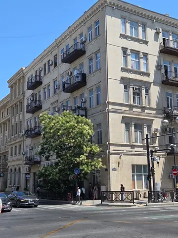 1 otaqlı 25 m² Köhnə tikili Kirayə verilir